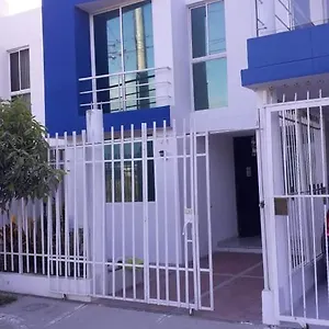 Сasa de vacaciones Casa Entera Amplia Y Confortable Cerca A Terminal De Buses Santa Marta 